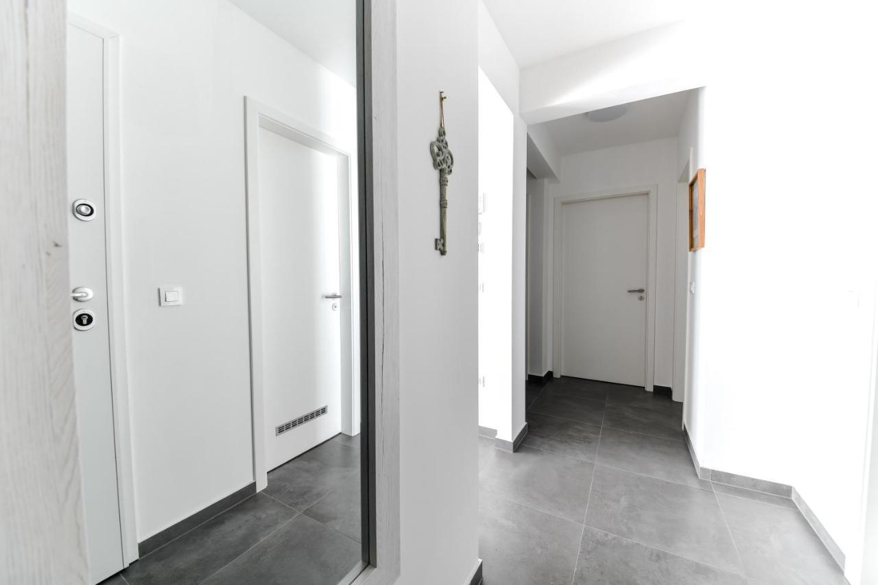 Spacious Nero With Free Parking Appartement *