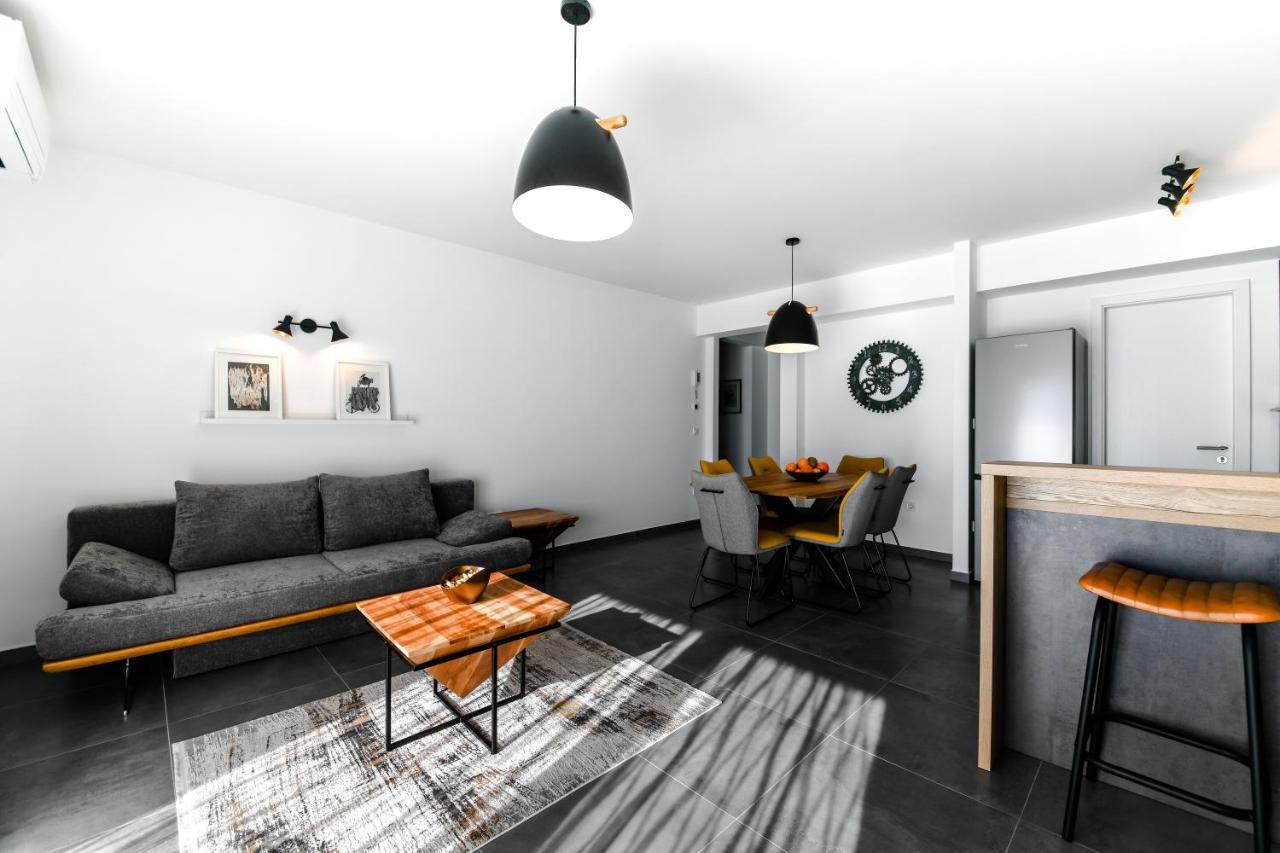 Spacious Nero With Free Parking * Zadar