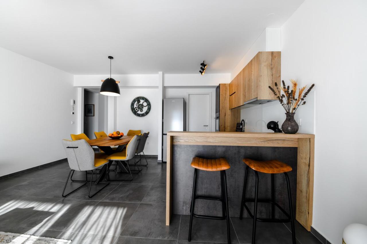 Spacious Nero With Free Parking Appartement